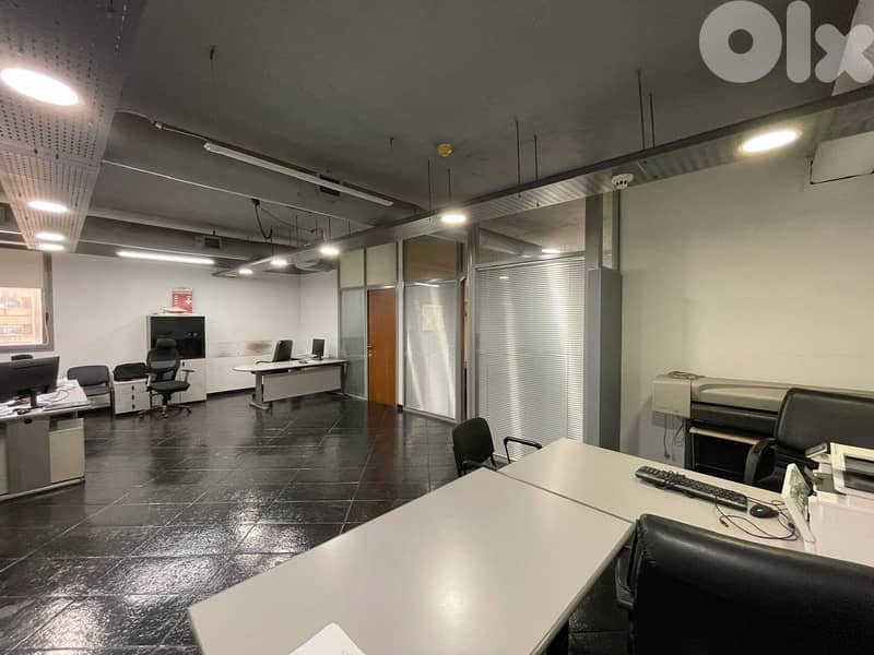JH25-4087 Office 175m2 for rent in Verdun, $ 2,700 cash 0