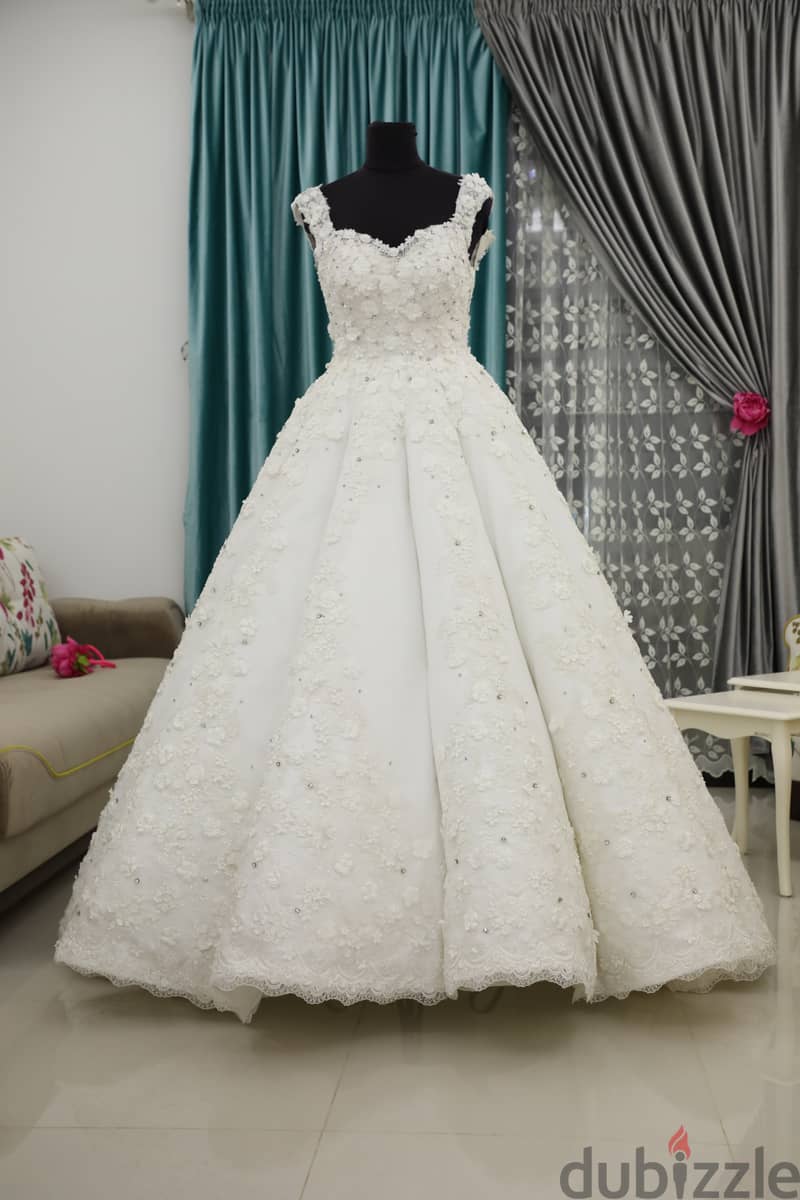 Luxury Sparkling Wedding Dress – Like New 0