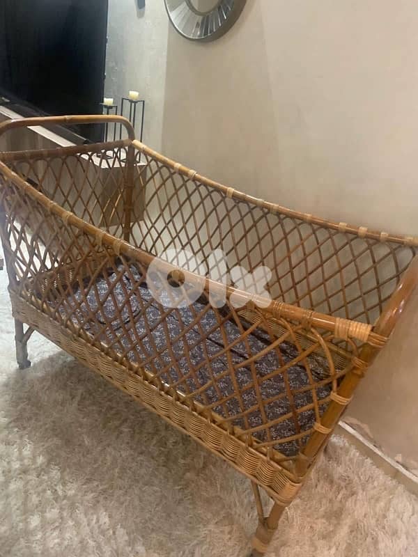 bamboo crib / baby bed in excellent condition. 160$ 1