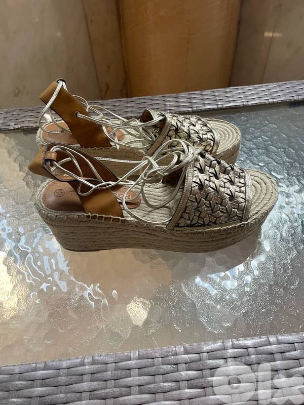 Tory burch 4