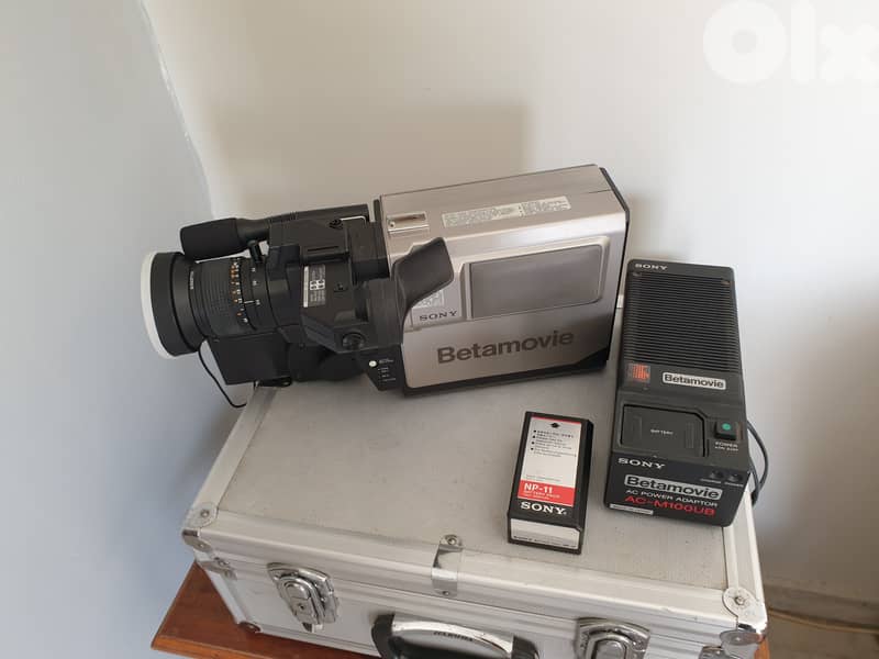 Vintage Sony Betacam BMC-100P 1