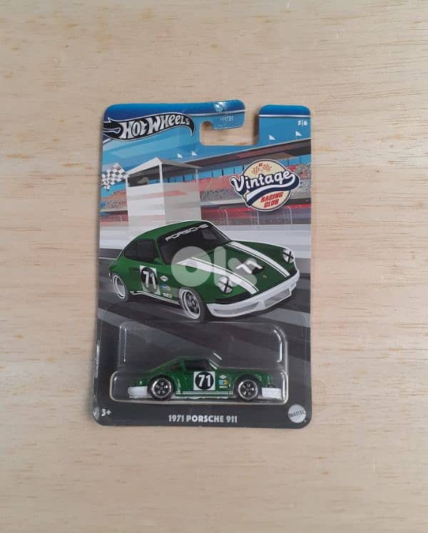 Hot Wheels Vintage Racing Club diecast car model 1;64 3