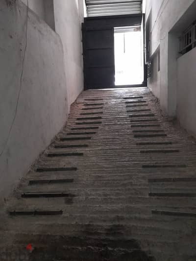 warehouse Burj Abi Haidar 200 meters for sale or for rent 6000$ (year)