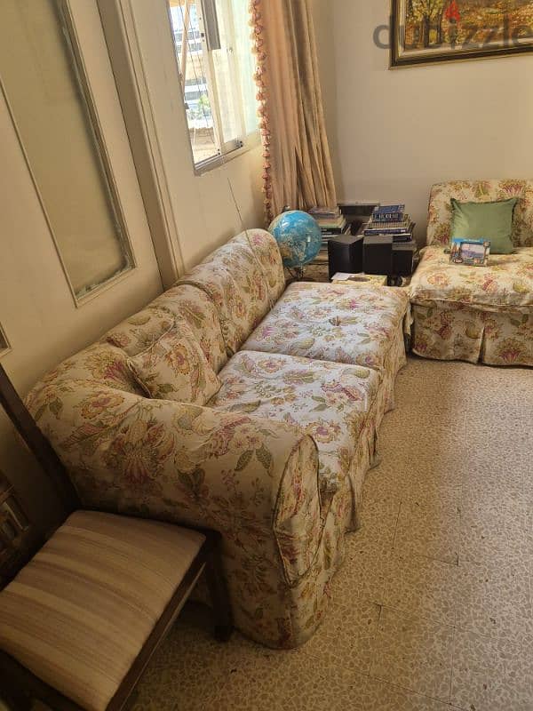 Six single seaters sofas 0