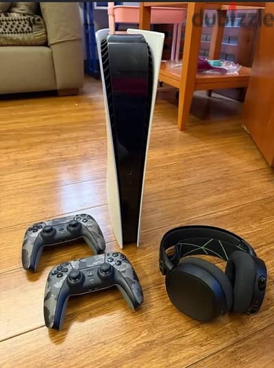 PLAYSTATION 5 DIGITAL (no disc)+ 1TB NVME + 2 CONTROLLERS  +3D HEADSET