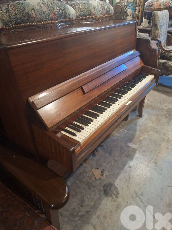 piano acoustic made Hungary by Budapest very good condition 1