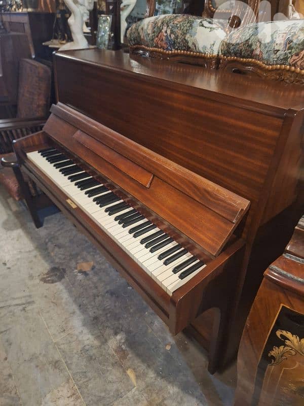 piano acoustic made Hungary by Budapest very good condition 2