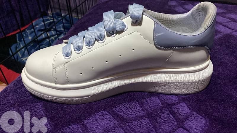 ORIGINAL AUTHENTIC Alexander Mcqueen (41) 1