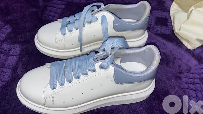 ORIGINAL AUTHENTIC Alexander Mcqueen (41) 5