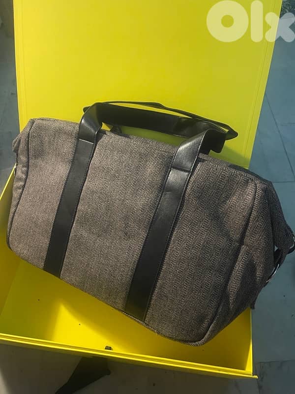 branded weekend bag 0