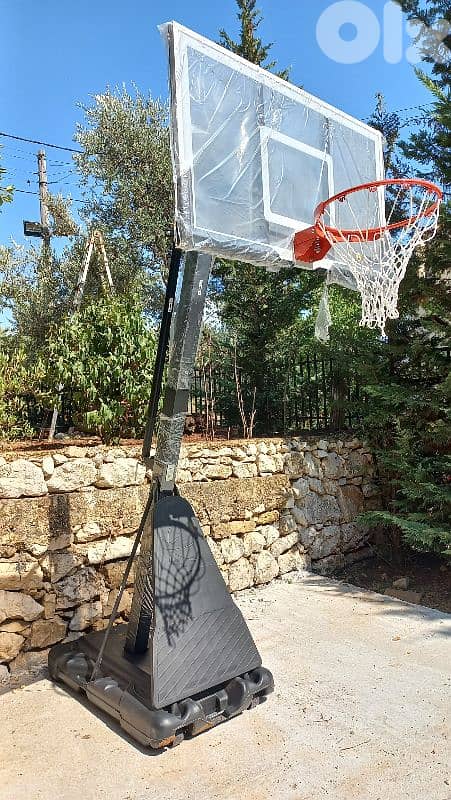 Now 480$ Was 580$ movable hoop basketball stand 0