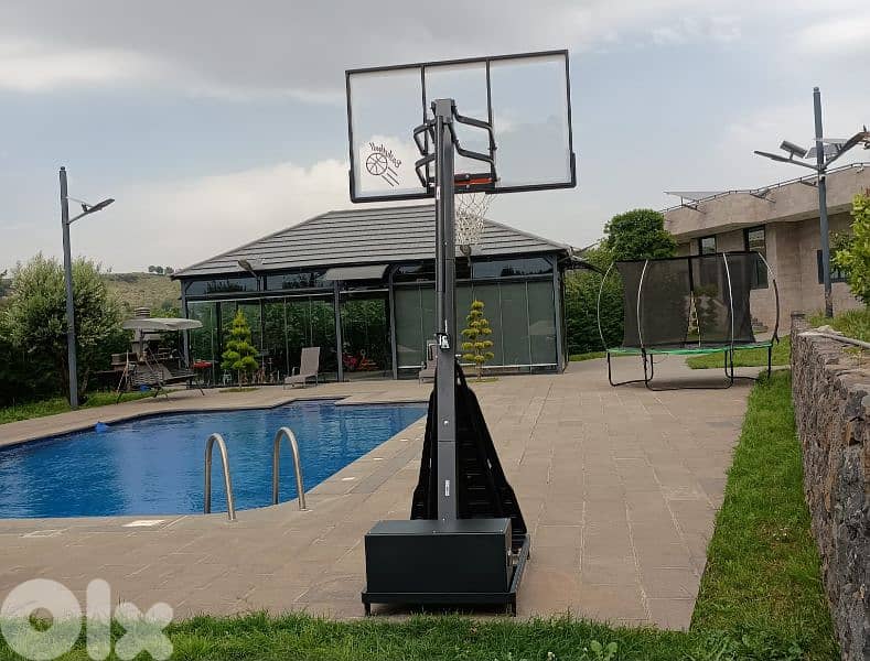 Now 580$ movable basketball hoop ( easy slam dunk) 2