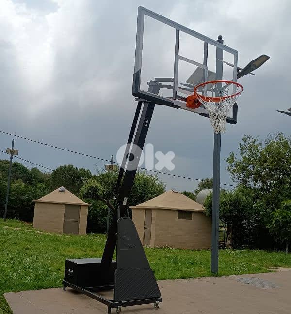 Now 580$ movable basketball hoop ( easy slam dunk) 4