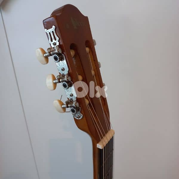 Guitar Trois-Quart offered for sale 4