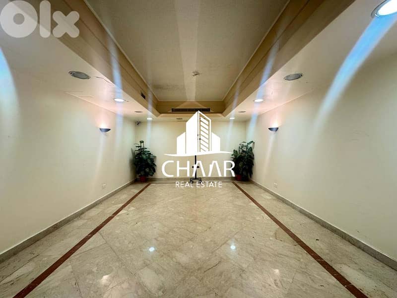 #R2472 - Office for Rent in Tallet El Khayyat. 0