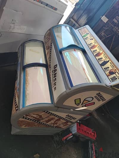 ثلاجة مستعملة بحالة ممتازة