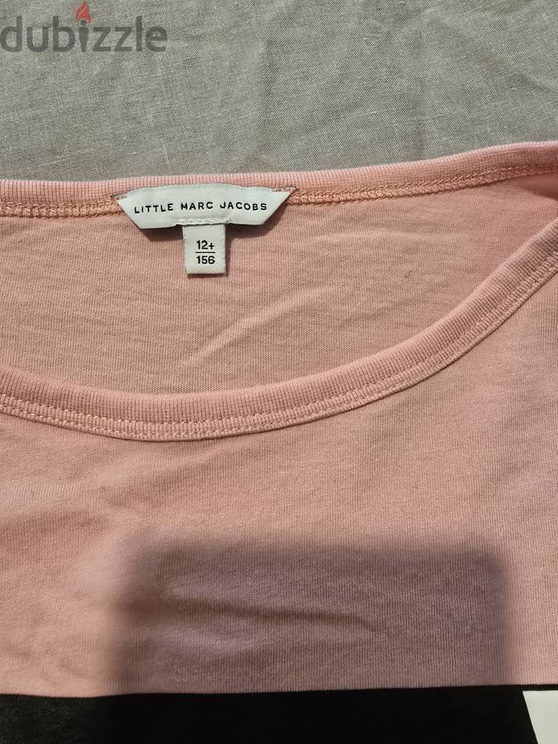 2 tshirts size 10-12 3