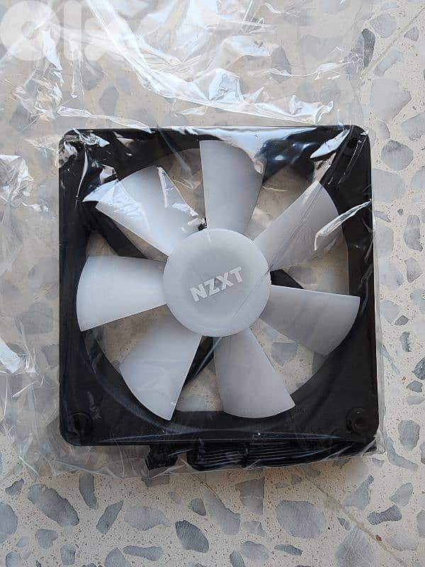 NZXT Kraken x72 360mm + Elite RGB fans 2