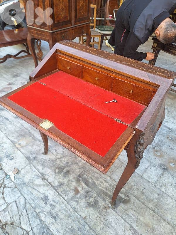 سكرتير مميزة مرصعة برونز انتيك سعر مغري 1