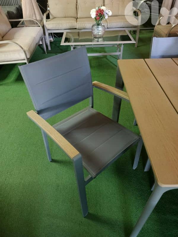 Table aluminum with chairs طاولة الومينيوم مع كراسي 1