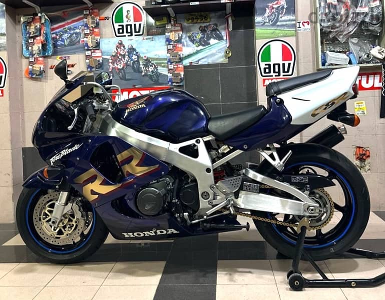 Honda Cbr 900  fireblade 6