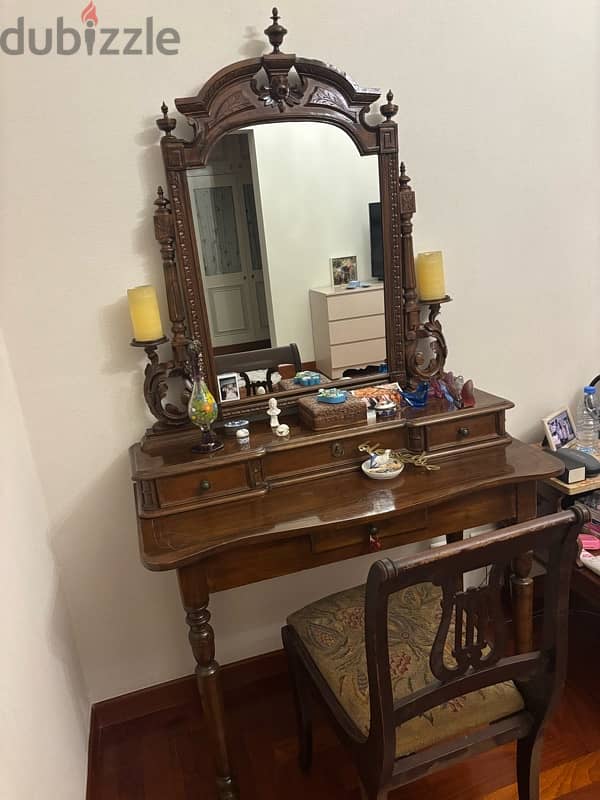 antique hairdresser 0