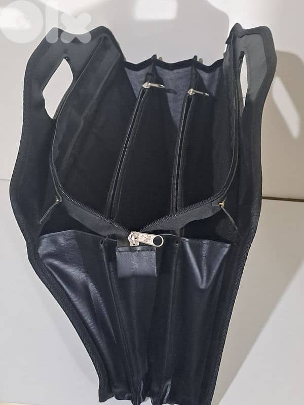 2 briefcases for men, made of leather 1