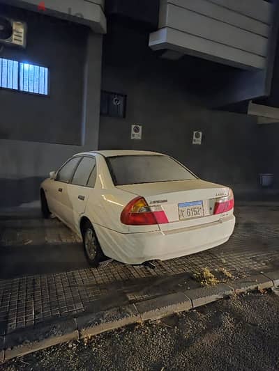 Mitsubishi Lancer 2000