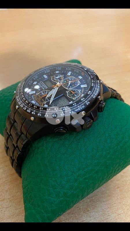 ساعة ستيزن 1