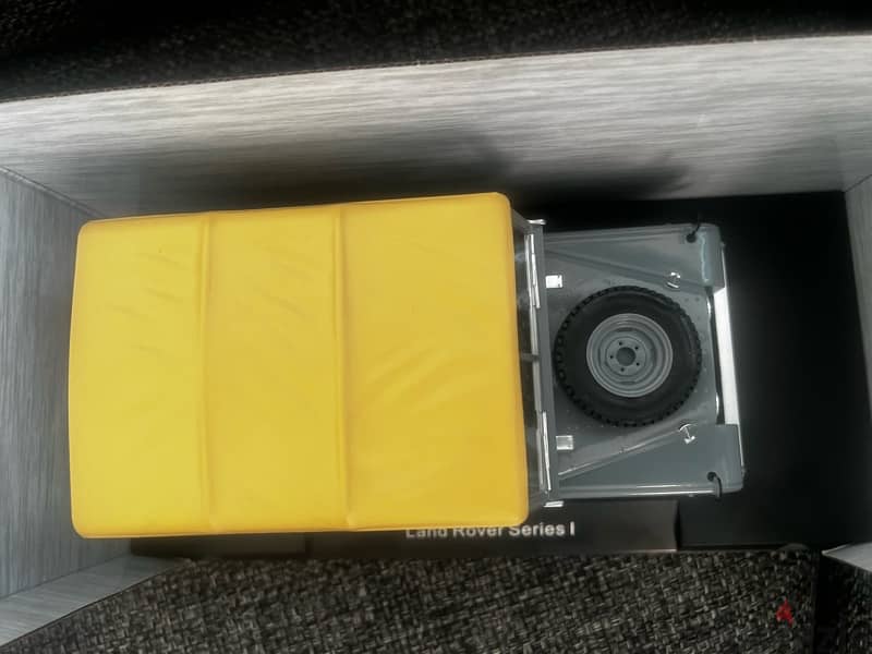 Diecast car 1:18 Land Rover S1 3
