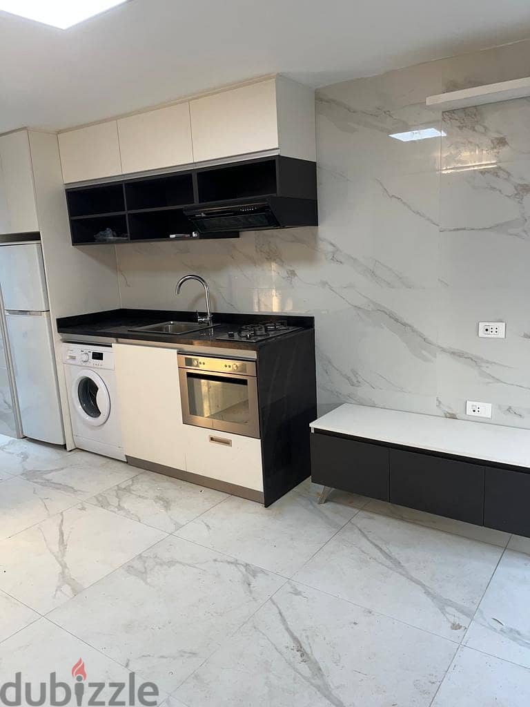 Renovated fully furnished in Samaya Resort, seaview with parking 2