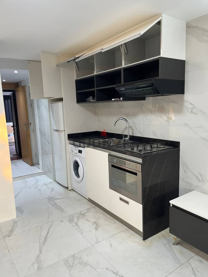 Renovated fully furnished in Samaya Resort, seaview with parking 9