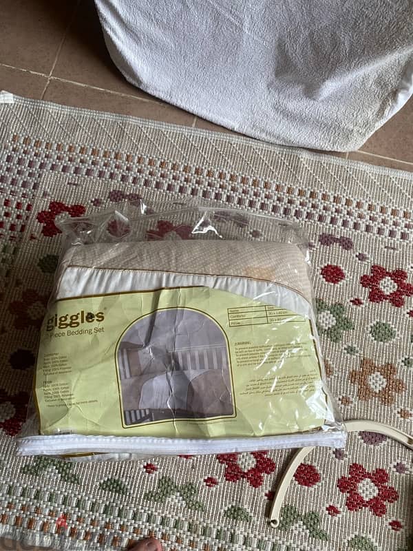 Park portable used in good condition تخت اطفال 7