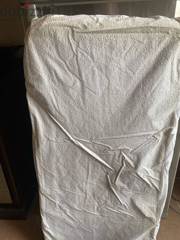 Park portable used in good condition تخت اطفال 10