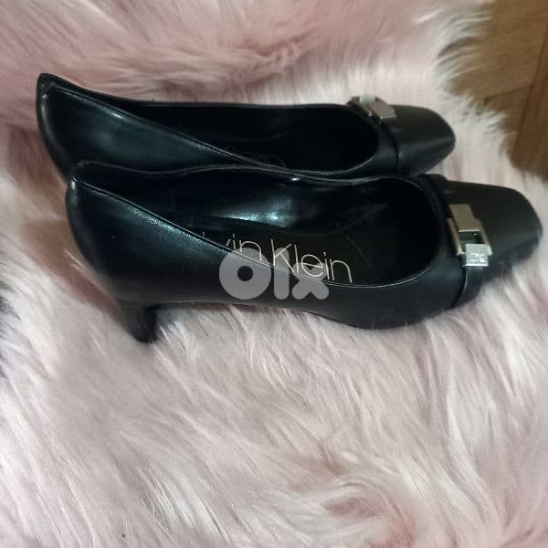calvin klein size 37 0