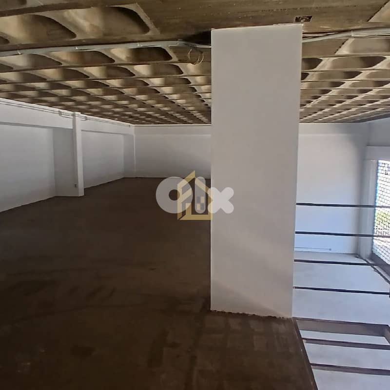 Commercial building and warehouse for sale in Zalka AC81 3