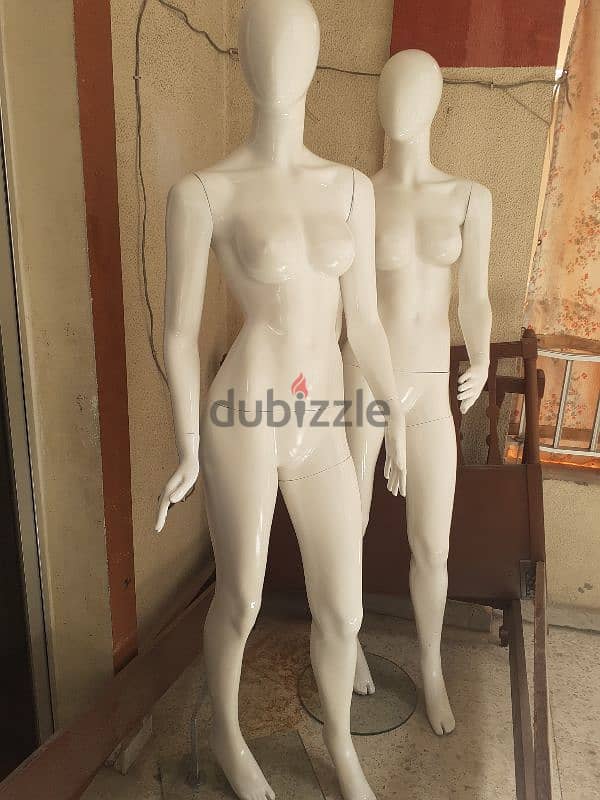 مانيكان واحد نسائي وواحد ولادي سعر نهائي 110دولار 0