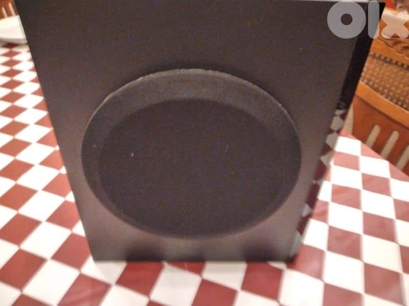 Sumsang home surround system 9