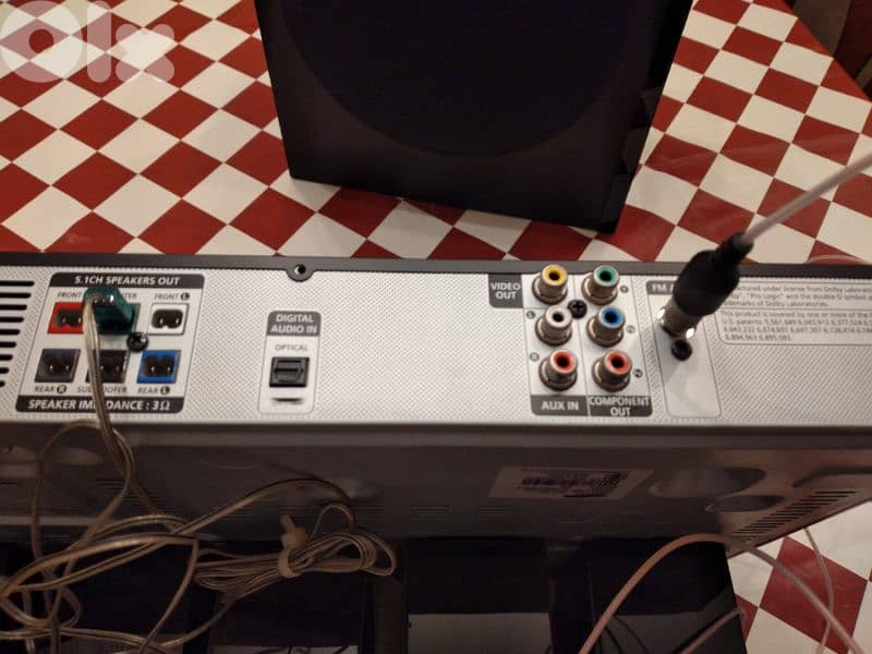 Sumsang home surround system 12