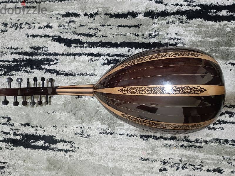 عود مصري باب اول خشب سبروس والقصعه وينغي ومايبل مطعم صدف طبيعي 1
