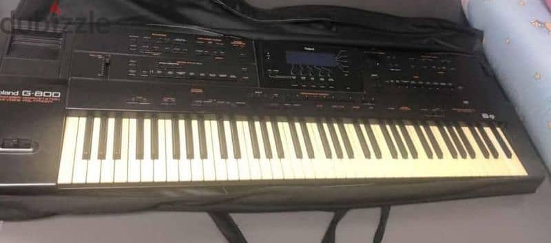 Roland G800 1