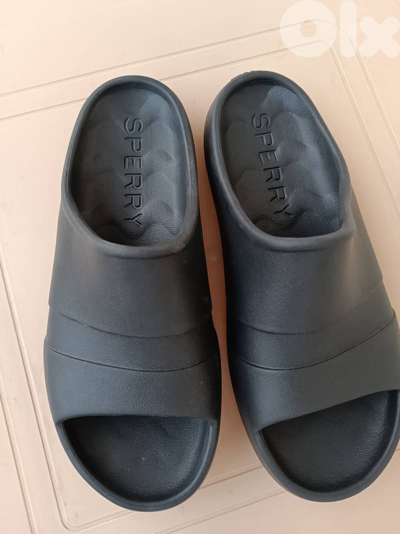 Sperry slippers 3