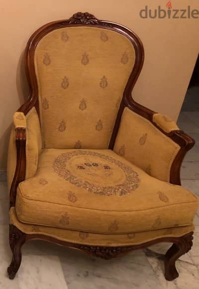 كنبة لون عسلي عدد 2