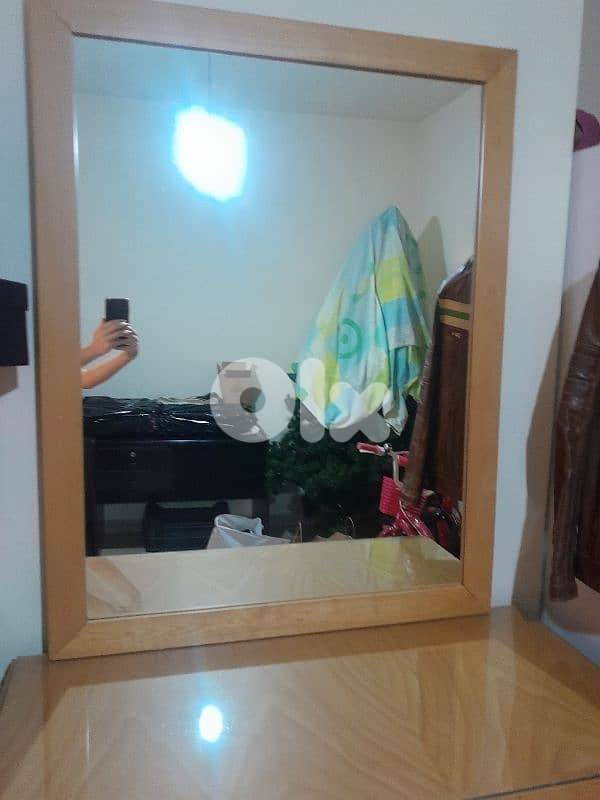 bed and chiffonniere 1