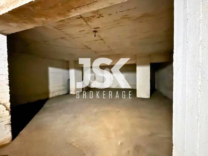 L17858 - Warehouse For Rent in Badaro 0