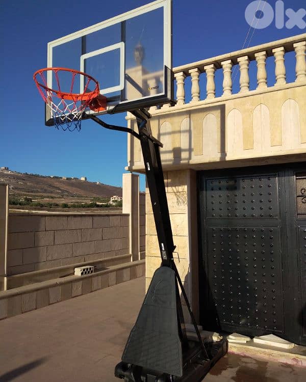 Now 480  before 600$ movable hoop basketball stand 0