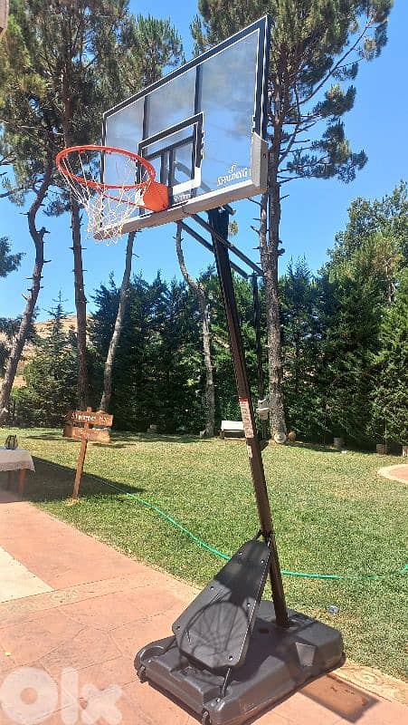 Now 380$ movable hoop basketball (spalding) 0