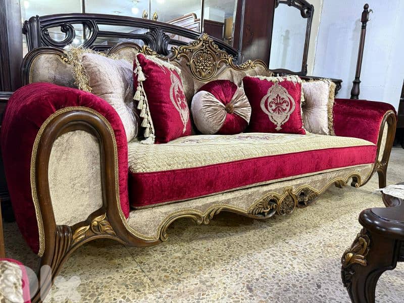 طقم كنبايات حفر خشب زان ملكي ست قطع وطاولة 6