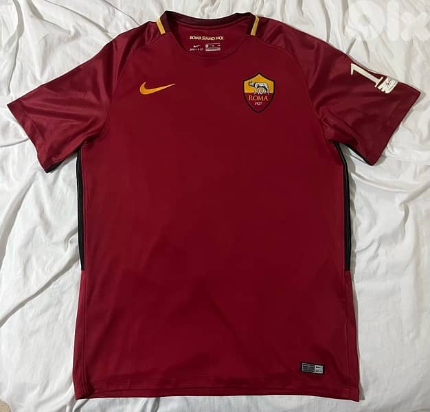 Totti retirement ac roma home kit 5