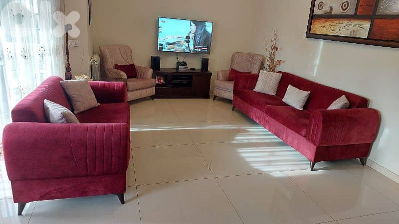 living room for sale 4 pieces in a very good condition 0
